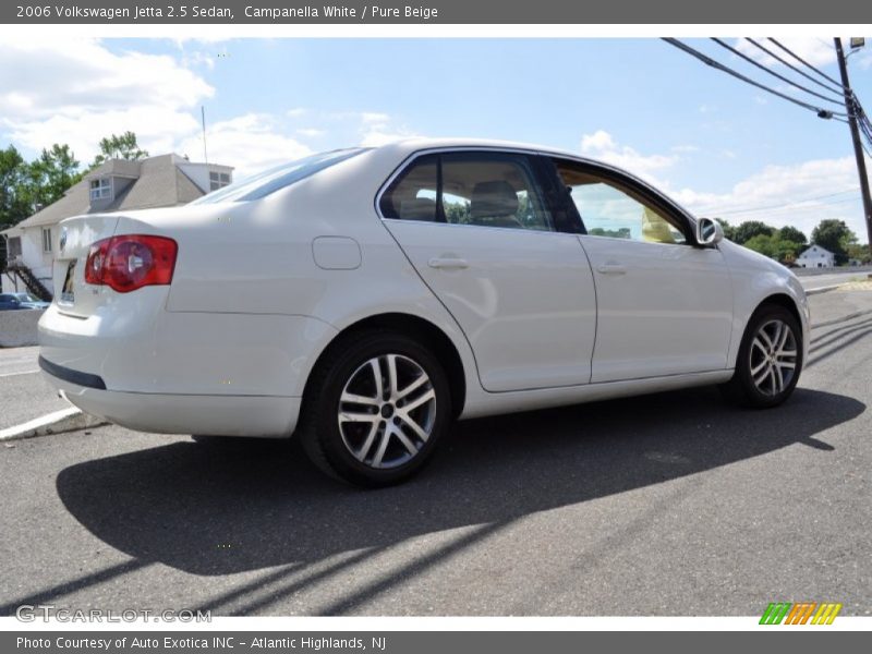 Campanella White / Pure Beige 2006 Volkswagen Jetta 2.5 Sedan