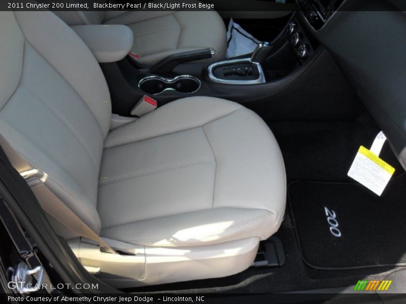 Blackberry Pearl / Black/Light Frost Beige 2011 Chrysler 200 Limited
