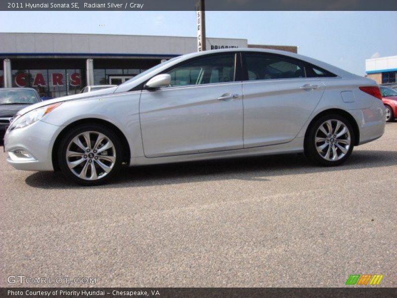 Radiant Silver / Gray 2011 Hyundai Sonata SE