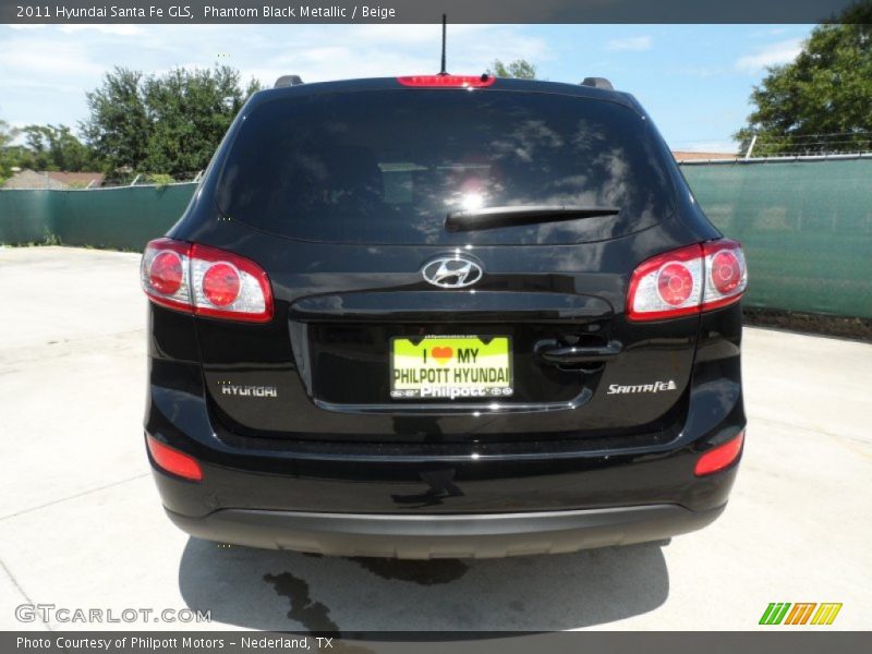 Phantom Black Metallic / Beige 2011 Hyundai Santa Fe GLS