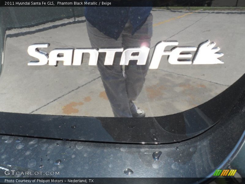 2011 Santa Fe GLS Logo