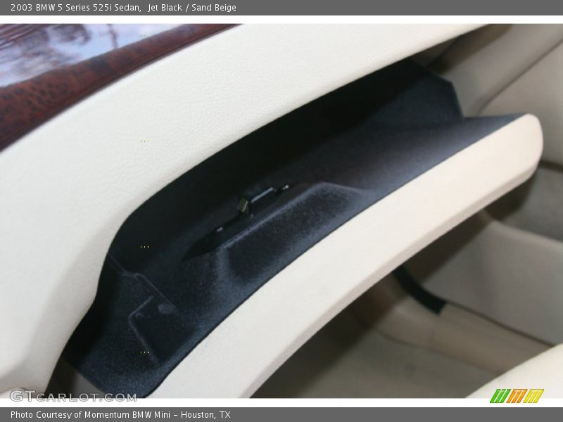 Jet Black / Sand Beige 2003 BMW 5 Series 525i Sedan