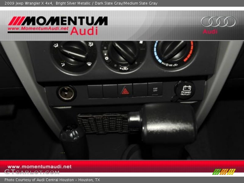 Bright Silver Metallic / Dark Slate Gray/Medium Slate Gray 2009 Jeep Wrangler X 4x4