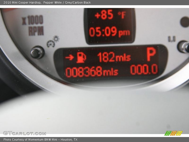 Pepper White / Grey/Carbon Black 2010 Mini Cooper Hardtop