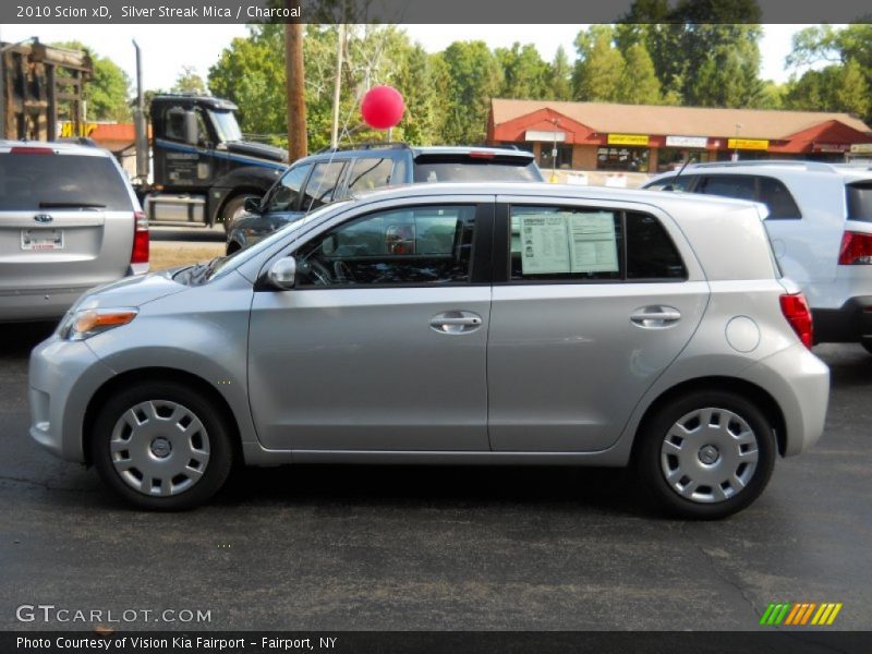 Silver Streak Mica / Charcoal 2010 Scion xD