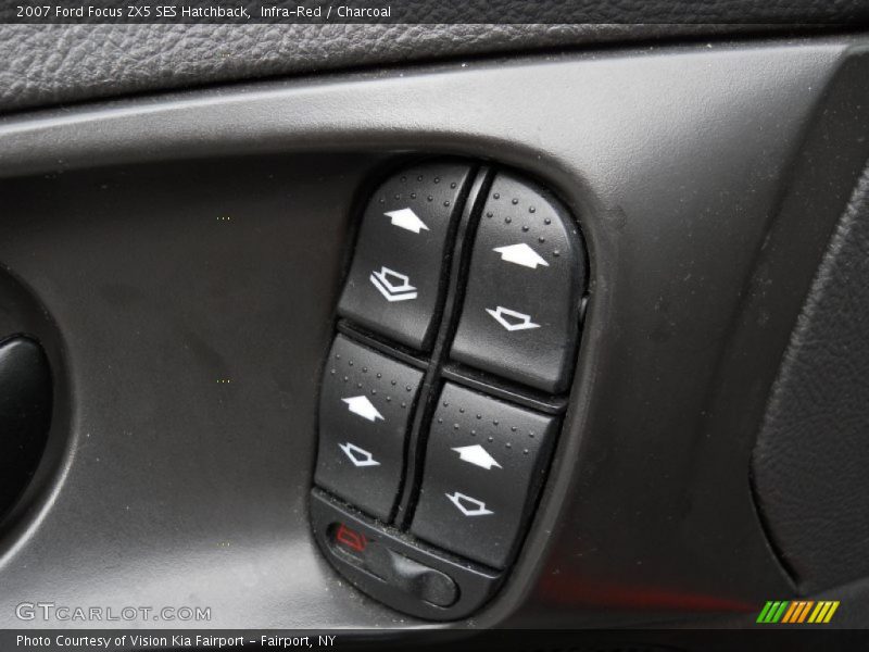 Infra-Red / Charcoal 2007 Ford Focus ZX5 SES Hatchback
