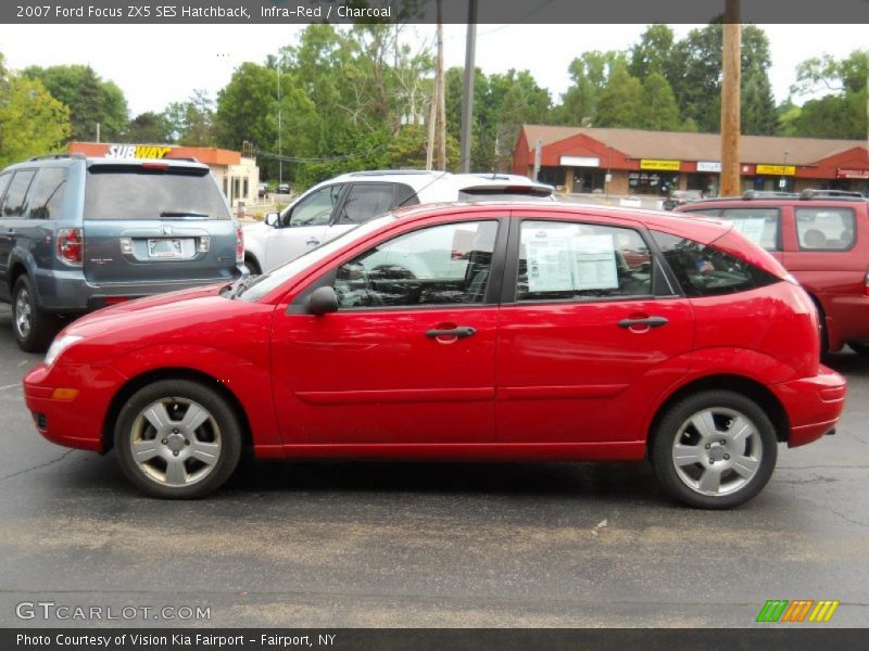 Infra-Red / Charcoal 2007 Ford Focus ZX5 SES Hatchback