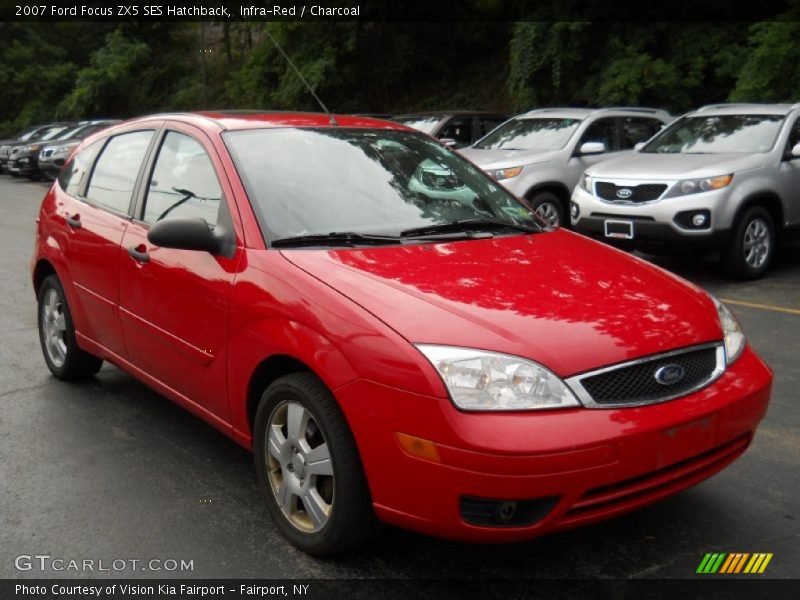 Infra-Red / Charcoal 2007 Ford Focus ZX5 SES Hatchback