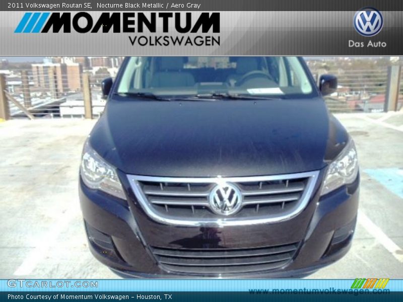 Nocturne Black Metallic / Aero Gray 2011 Volkswagen Routan SE