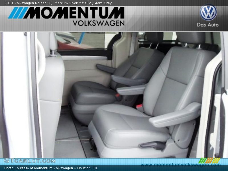 Mercury Silver Metallic / Aero Gray 2011 Volkswagen Routan SE