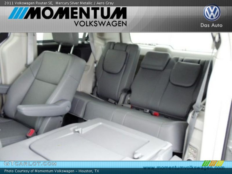Mercury Silver Metallic / Aero Gray 2011 Volkswagen Routan SE