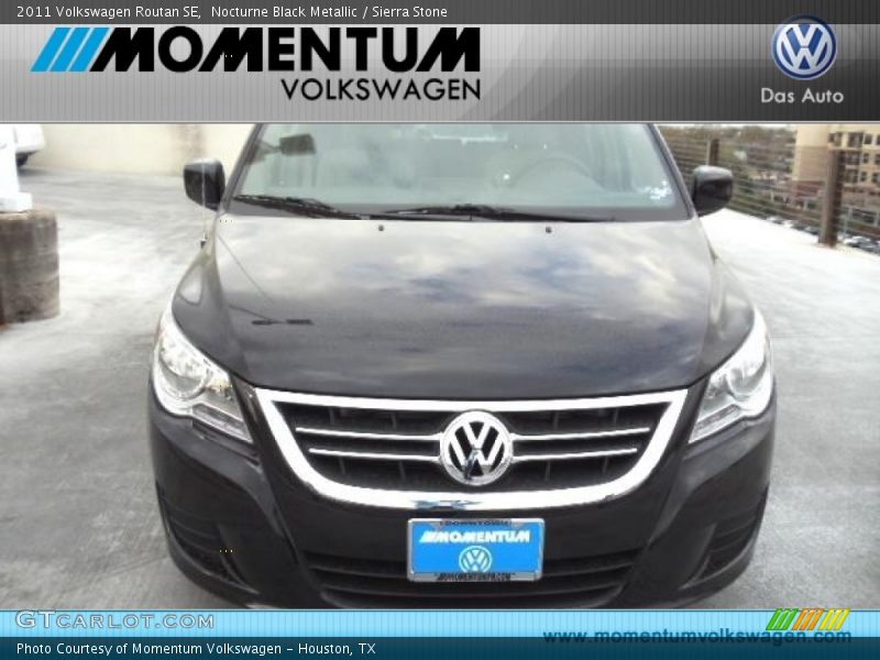 Nocturne Black Metallic / Sierra Stone 2011 Volkswagen Routan SE