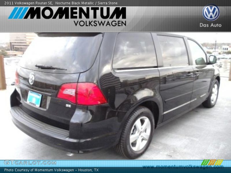 Nocturne Black Metallic / Sierra Stone 2011 Volkswagen Routan SE