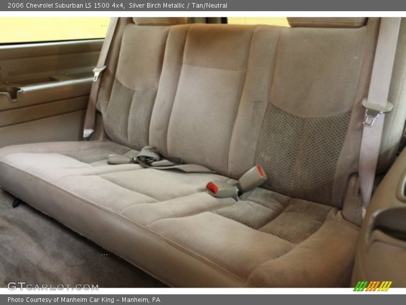 Silver Birch Metallic / Tan/Neutral 2006 Chevrolet Suburban LS 1500 4x4
