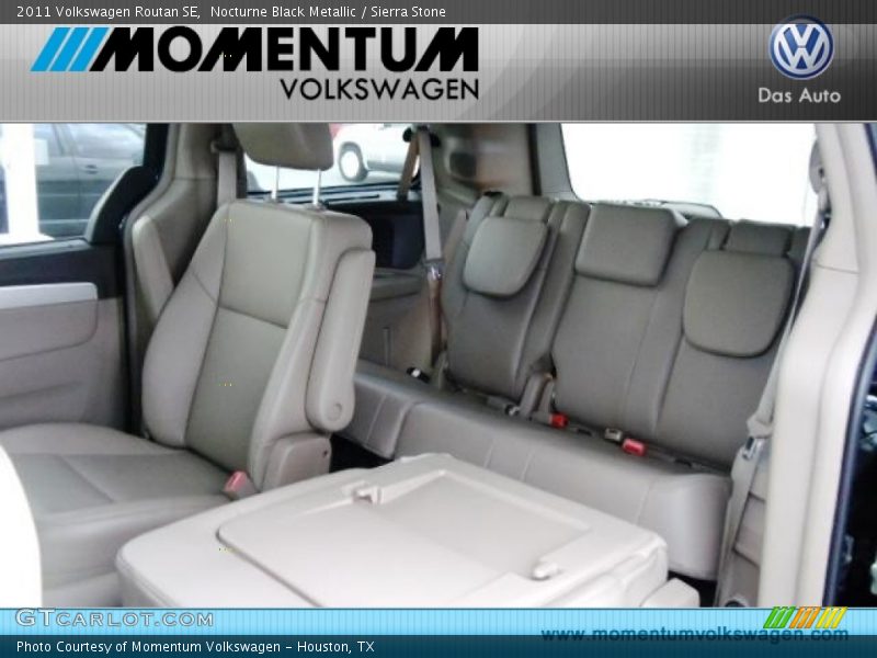 Nocturne Black Metallic / Sierra Stone 2011 Volkswagen Routan SE