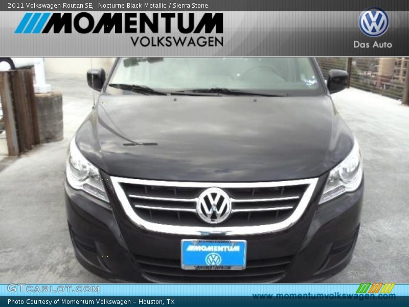 Nocturne Black Metallic / Sierra Stone 2011 Volkswagen Routan SE