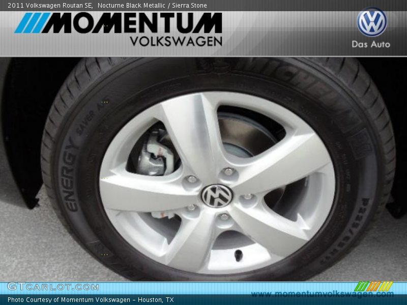 Nocturne Black Metallic / Sierra Stone 2011 Volkswagen Routan SE