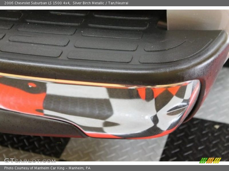 Silver Birch Metallic / Tan/Neutral 2006 Chevrolet Suburban LS 1500 4x4