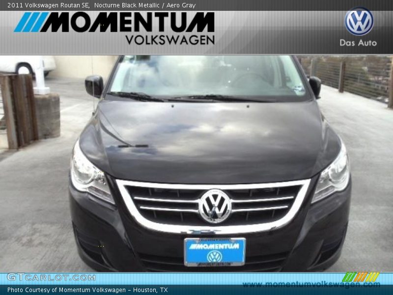 Nocturne Black Metallic / Aero Gray 2011 Volkswagen Routan SE