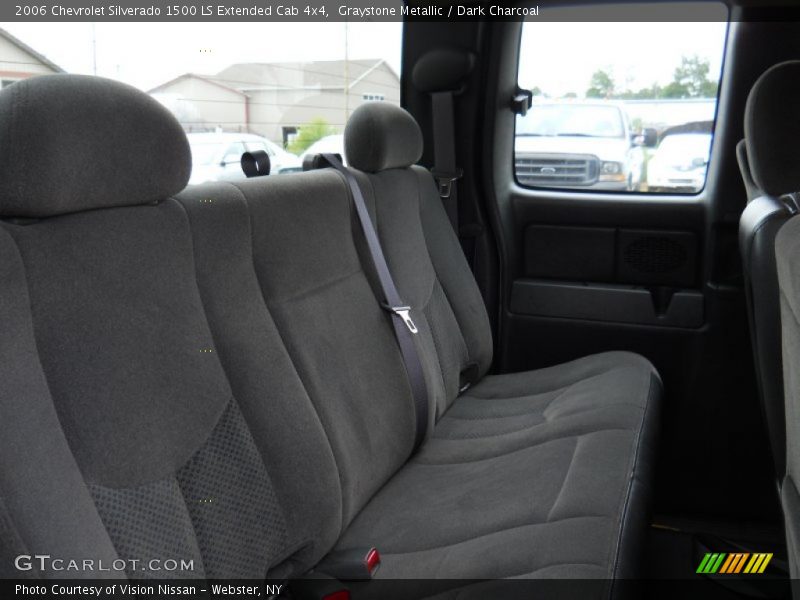 Graystone Metallic / Dark Charcoal 2006 Chevrolet Silverado 1500 LS Extended Cab 4x4