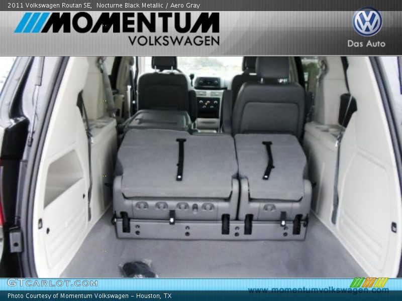 Nocturne Black Metallic / Aero Gray 2011 Volkswagen Routan SE
