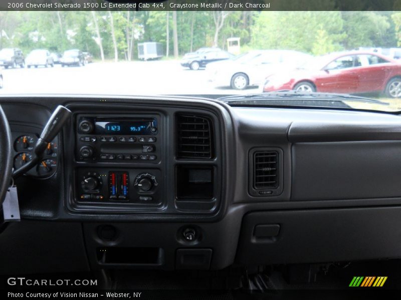 Graystone Metallic / Dark Charcoal 2006 Chevrolet Silverado 1500 LS Extended Cab 4x4