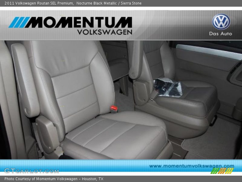 Nocturne Black Metallic / Sierra Stone 2011 Volkswagen Routan SEL Premium