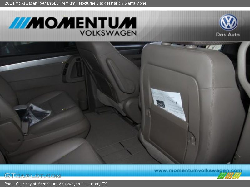 Nocturne Black Metallic / Sierra Stone 2011 Volkswagen Routan SEL Premium