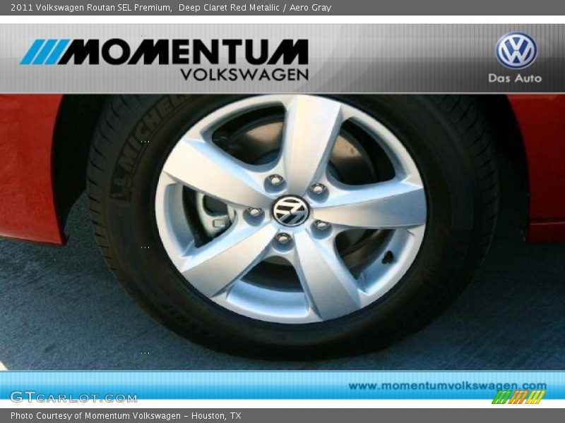 Deep Claret Red Metallic / Aero Gray 2011 Volkswagen Routan SEL Premium