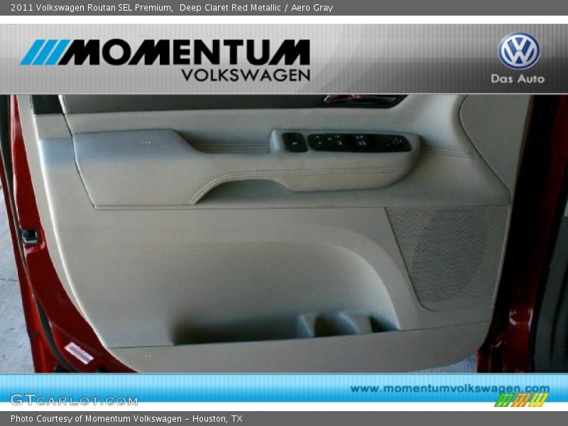 Deep Claret Red Metallic / Aero Gray 2011 Volkswagen Routan SEL Premium