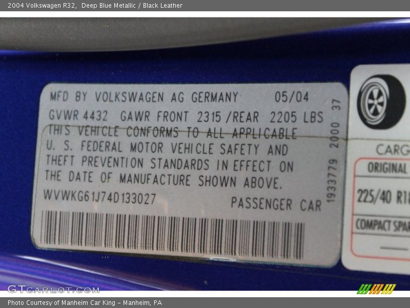 Deep Blue Metallic / Black Leather 2004 Volkswagen R32