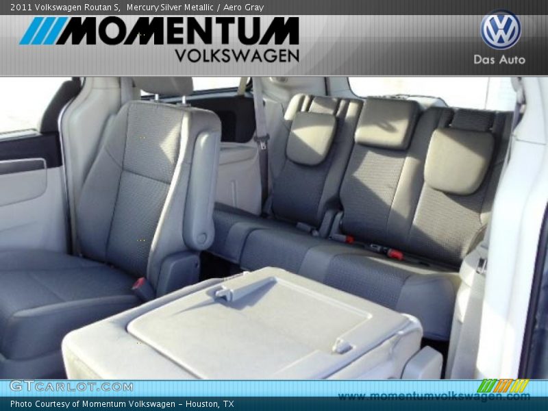 Mercury Silver Metallic / Aero Gray 2011 Volkswagen Routan S