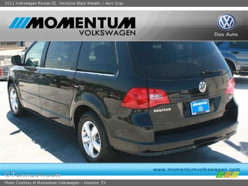 Nocturne Black Metallic / Aero Gray 2011 Volkswagen Routan SE