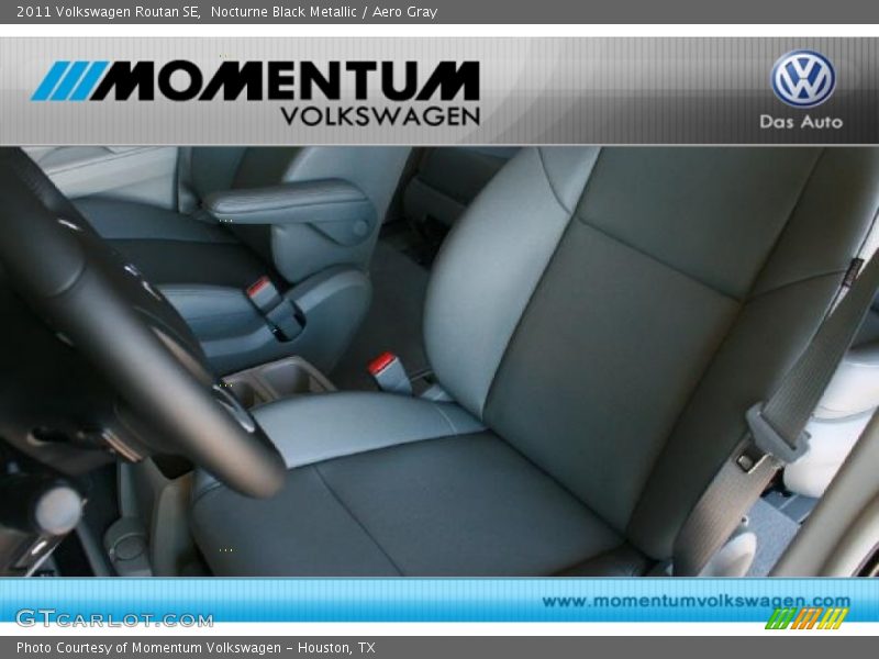 Nocturne Black Metallic / Aero Gray 2011 Volkswagen Routan SE