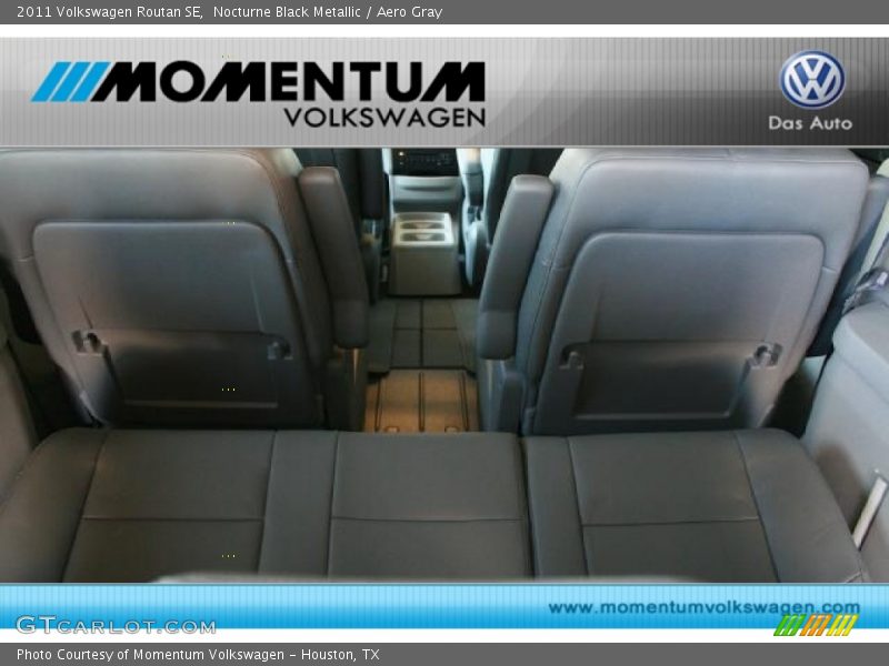 Nocturne Black Metallic / Aero Gray 2011 Volkswagen Routan SE