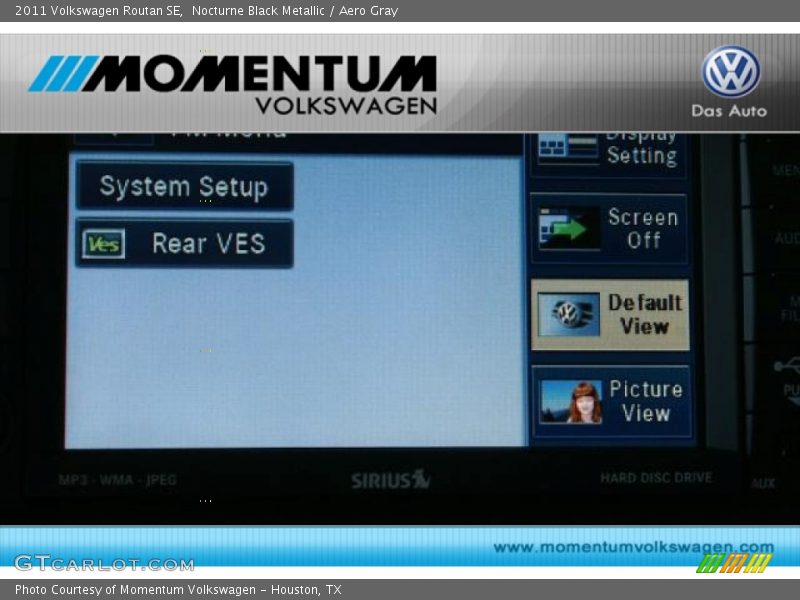 Nocturne Black Metallic / Aero Gray 2011 Volkswagen Routan SE
