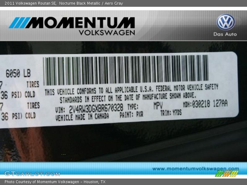 Nocturne Black Metallic / Aero Gray 2011 Volkswagen Routan SE
