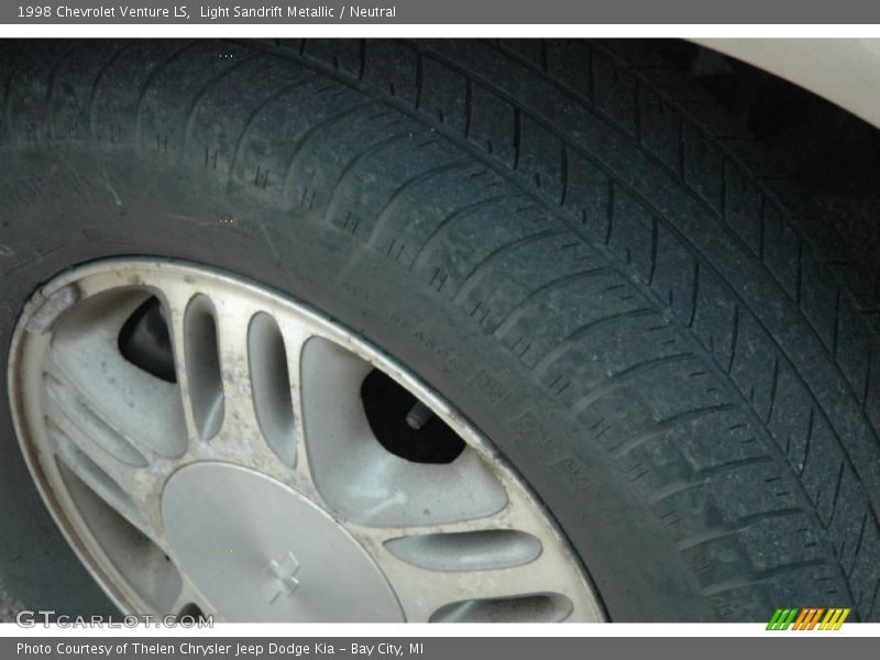 Light Sandrift Metallic / Neutral 1998 Chevrolet Venture LS
