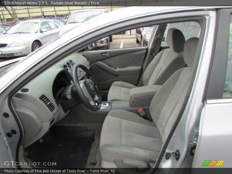 Radiant Silver Metallic / Frost 2009 Nissan Altima 2.5 S