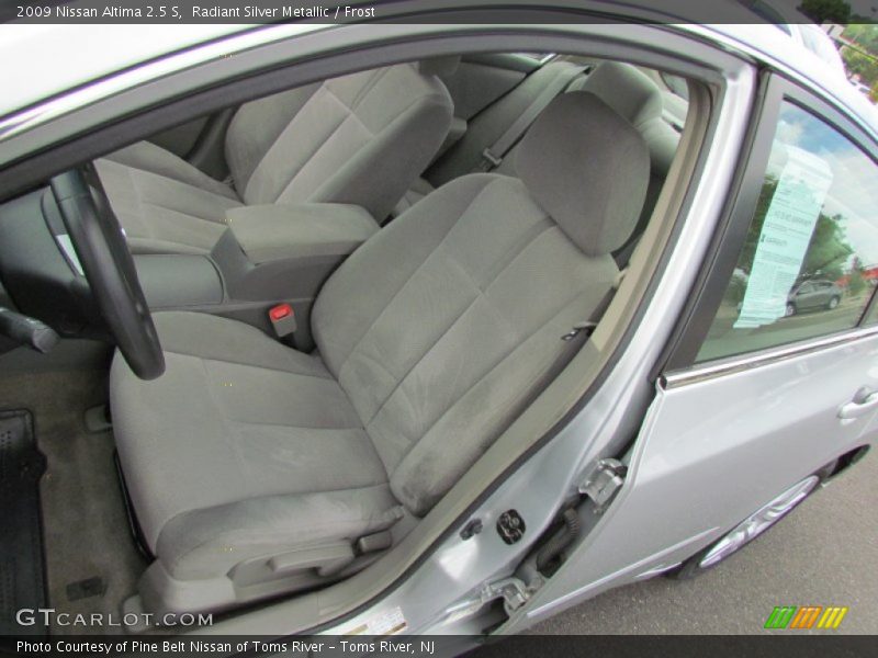 Radiant Silver Metallic / Frost 2009 Nissan Altima 2.5 S