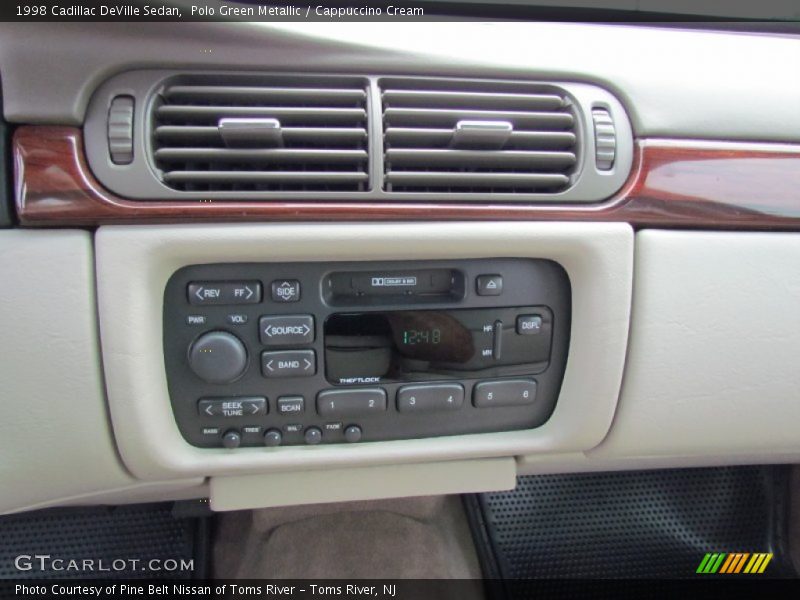 Polo Green Metallic / Cappuccino Cream 1998 Cadillac DeVille Sedan
