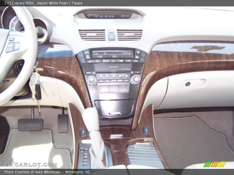 Aspen White Pearl / Taupe 2011 Acura MDX