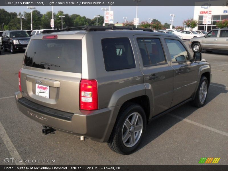 Light Khaki Metallic / Pastel Pebble Beige 2007 Jeep Patriot Sport