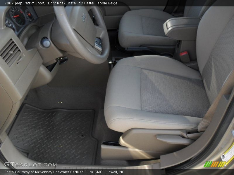 Light Khaki Metallic / Pastel Pebble Beige 2007 Jeep Patriot Sport