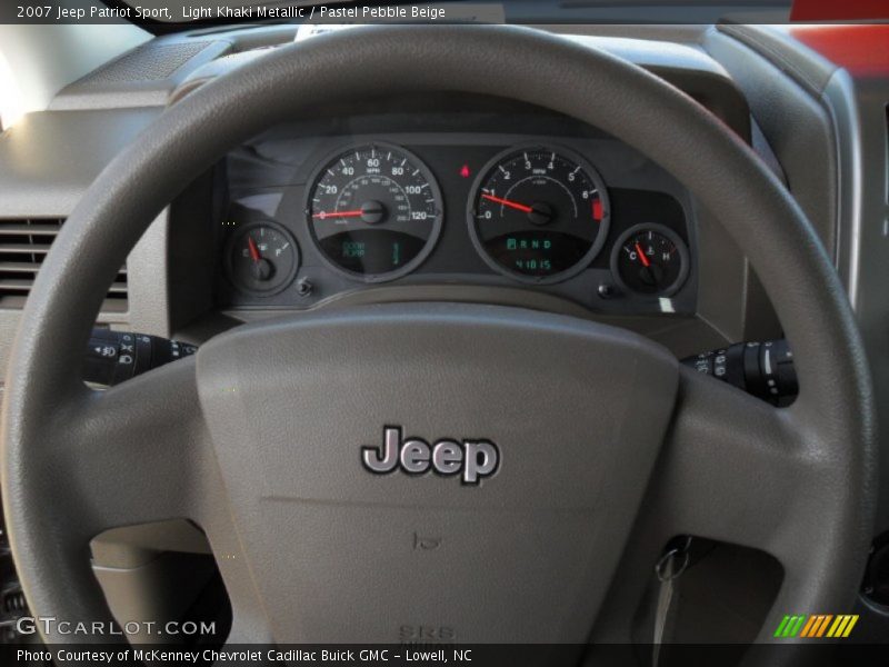 Light Khaki Metallic / Pastel Pebble Beige 2007 Jeep Patriot Sport