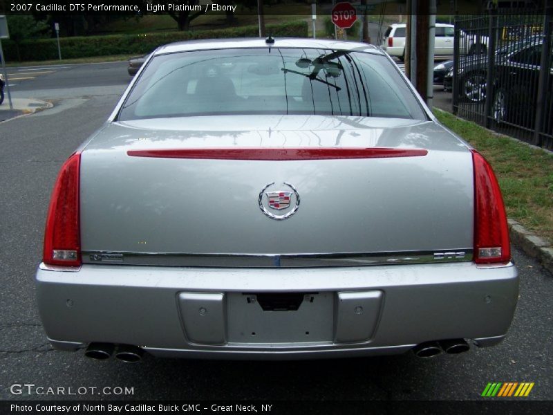 Light Platinum / Ebony 2007 Cadillac DTS Performance