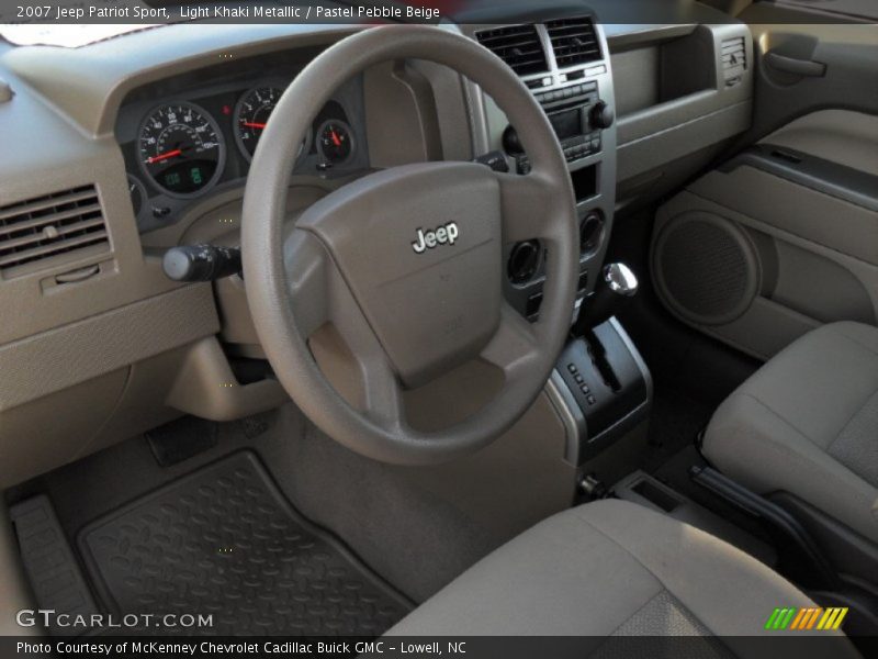 Light Khaki Metallic / Pastel Pebble Beige 2007 Jeep Patriot Sport