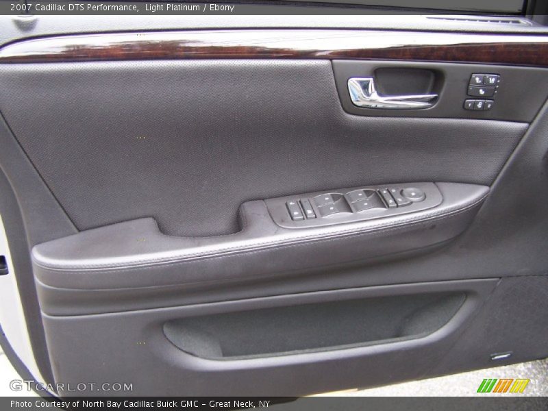 Light Platinum / Ebony 2007 Cadillac DTS Performance