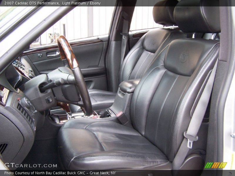 Light Platinum / Ebony 2007 Cadillac DTS Performance