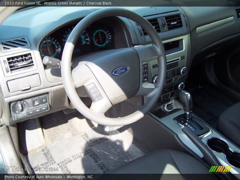 Atlantis Green Metallic / Charcoal Black 2010 Ford Fusion SE